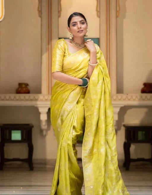 Women Kanjivaram Zari Woven Silk Saree